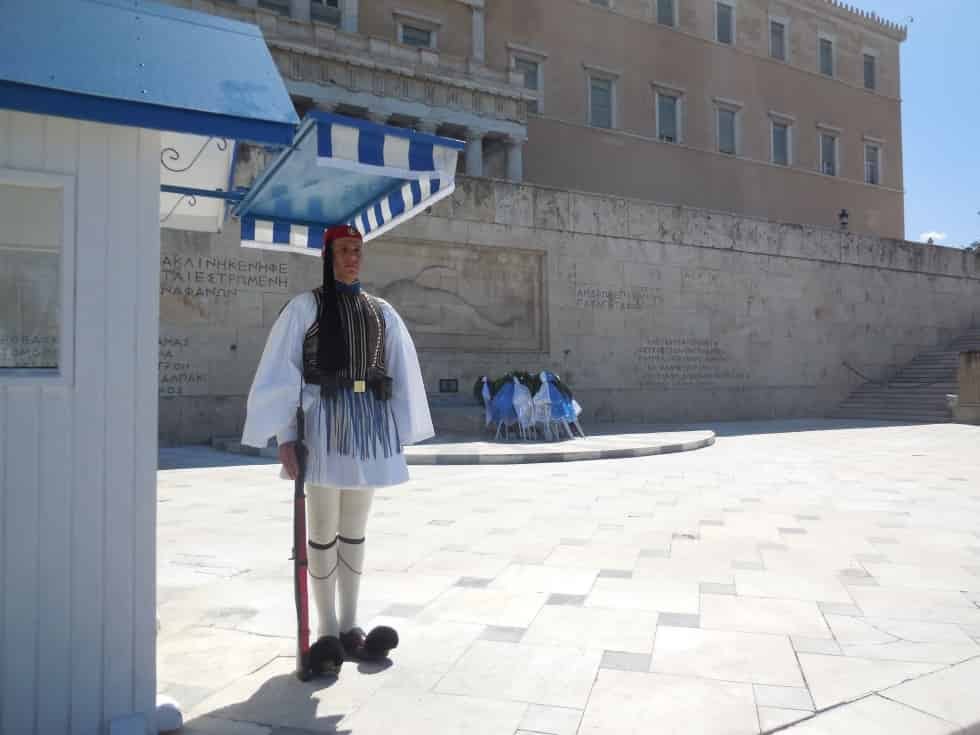 Κατάθεση στεφάνων στο Μνημείο του 'Αγνωστου Στρατιώτη 