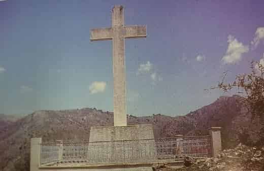 Μνημείο φονευθέτων αστυφυλάκων ,Χωροφυλάκων  στο Σουληνάρι την 9-4-1944 ΙΣΤΟΡΙΚΟ 