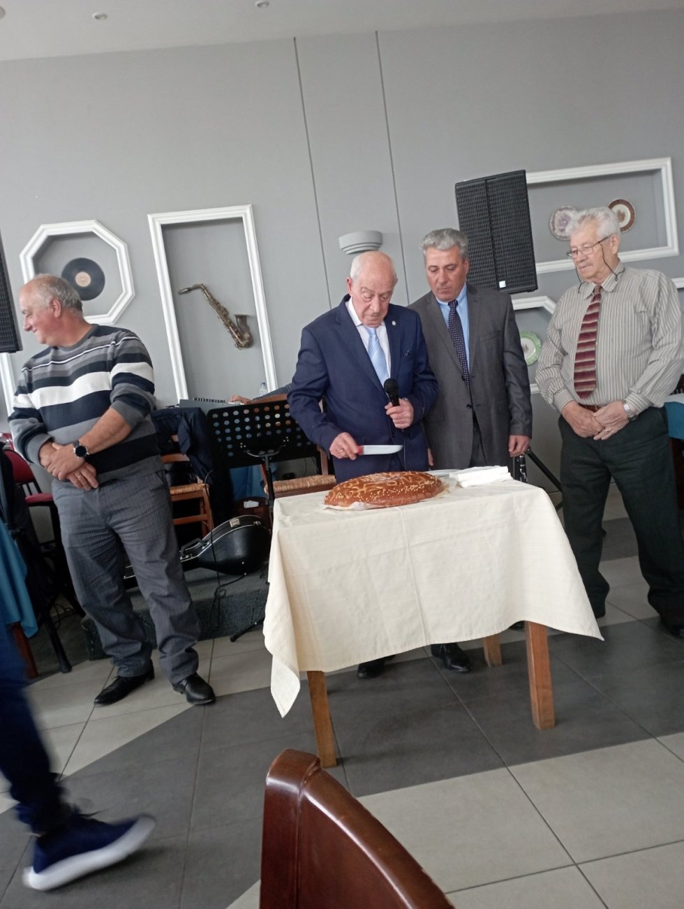 Η Ένωση Αποστράτων Αστυνομικών Χίου έκοψε την πίτα της 